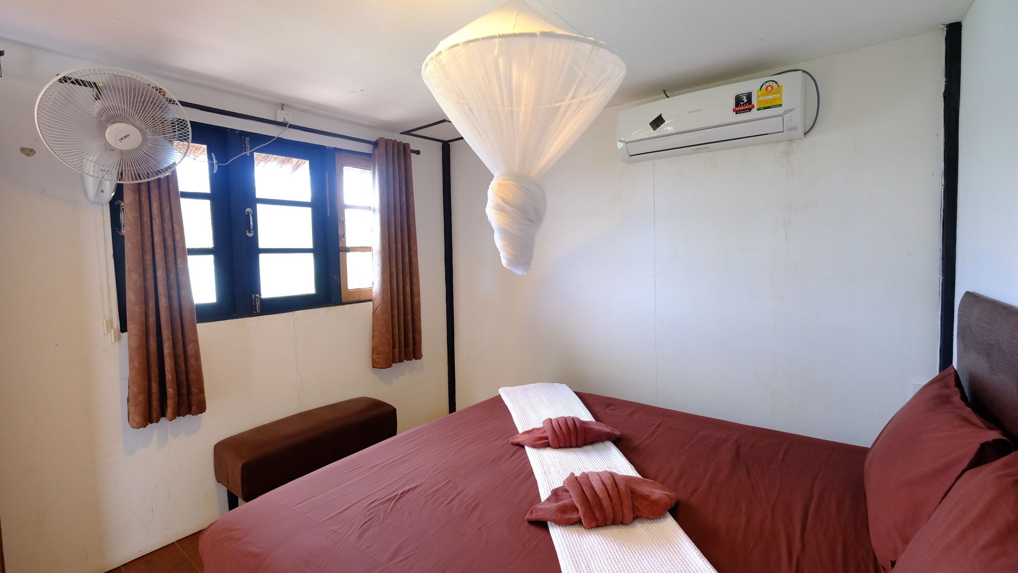 Hotel The Hut Koh Lipe Exterior foto